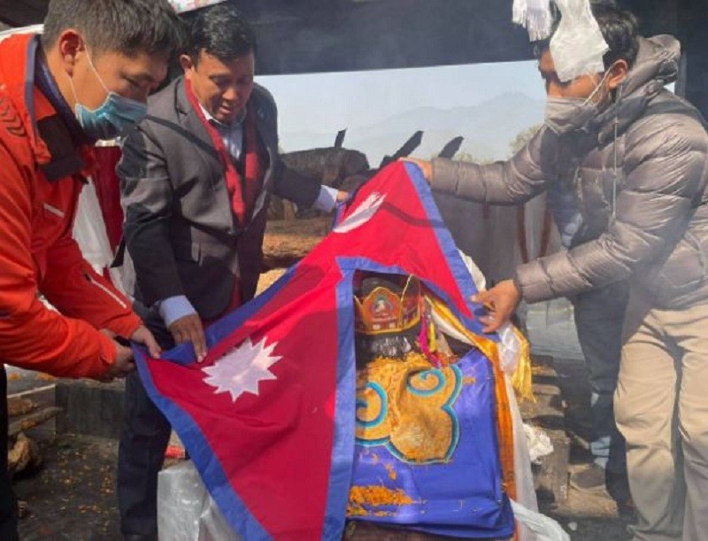 सगरमाथा आरोही शेर्पाको अन्त्येष्टि