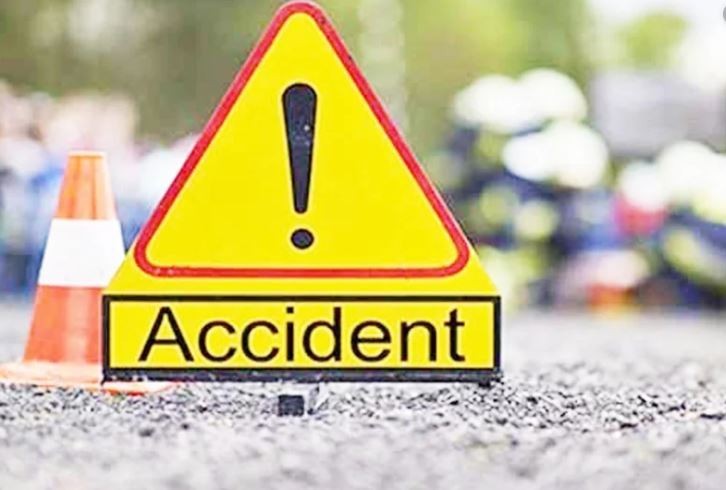 त्रिशूलीमा ट्रक खस्दा २ घाइते, एक जनाको अवस्था गम्भीर
