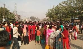 बसको ठक्करबाट पैदल यात्रीको मृत्यु भएपछि लम्की तनावग्रस्त, प्रहरीद्वारा हवाई फायर