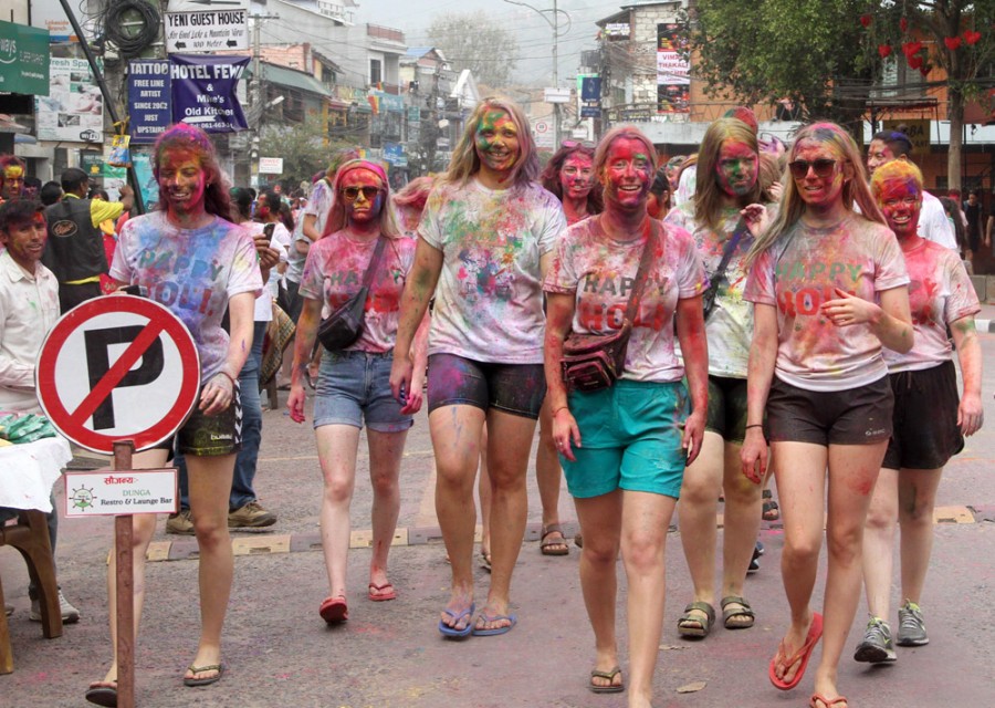 Holi here, No COVID fear