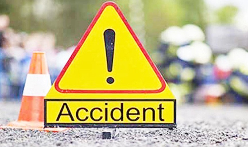 सेनाको गाडीले मोटरसाइकललाई ठक्कर दिँदा एकको मृत्यु, दुई घाइते