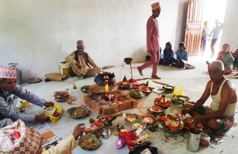  “फरक धर्म नै माने पनि मान्छे त सबै एकै हुन्,’ पण्डित गिरी