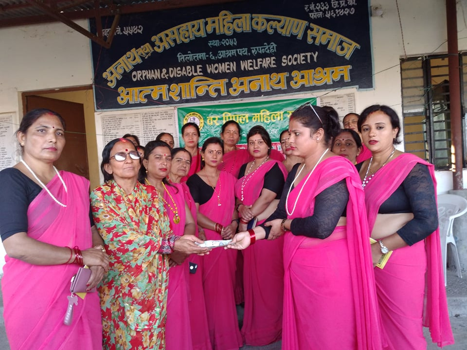 अनाथ बालबालिकाको हेरचाह जुटेका महिला 