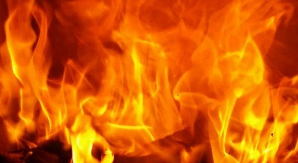साँखु क्षेत्रमा करेन्ट सर्ट भएर आगलागी
